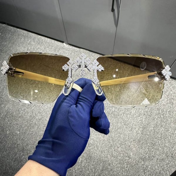 vvs-moissanite-luxury-icedout-glasses-white-gold-cross